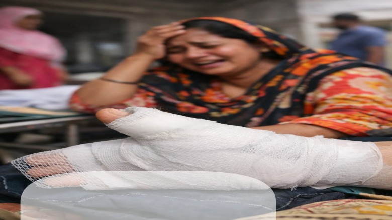 তালতলীতে জমিজমা বিরোধে এক নারীকে পিটিয়ে হাত ভাঙার অভিযোগ!