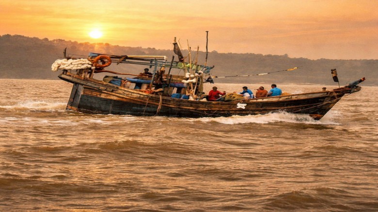 ৫৮ দিনের সমুদ্রে মাছ ধরায় নিষেধাজ্ঞা