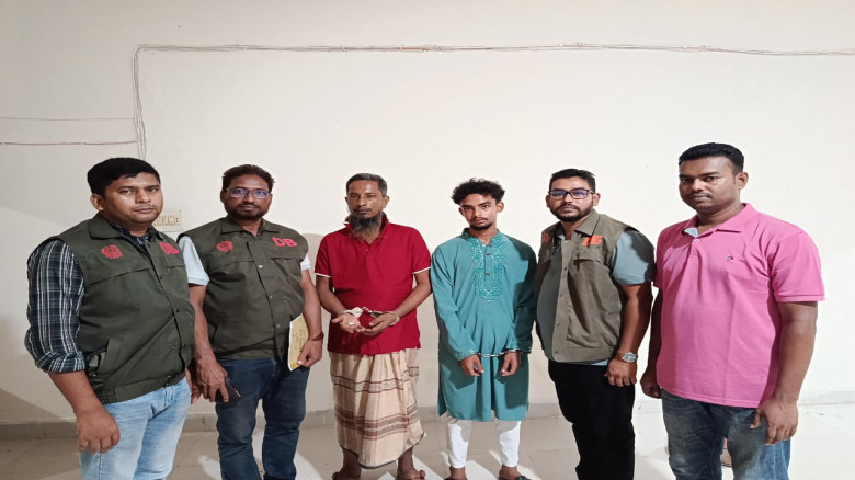 বরগুনার আমতলীতে হেরোইনসহ দুই মাদক কারবারি আটক