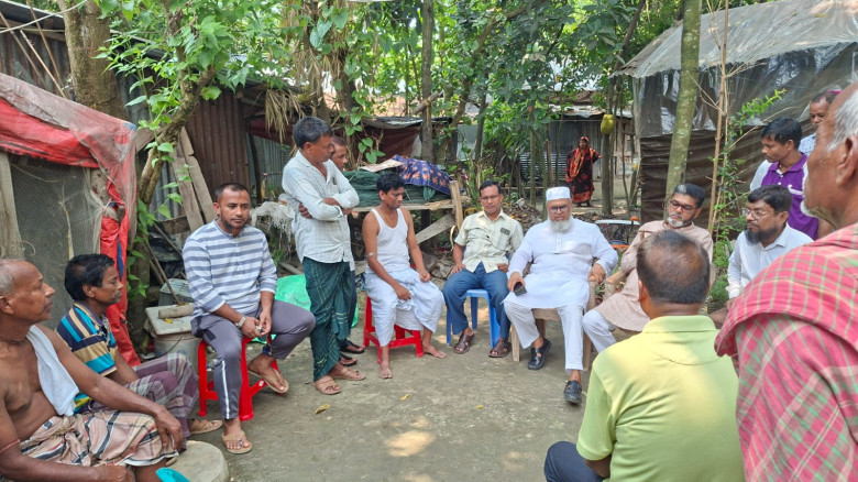 বরগুনায় মা ও দুই শিশুর মৃত্যুর ঘটনায় স্বজনদের পাশে দাঁড়ালেন 