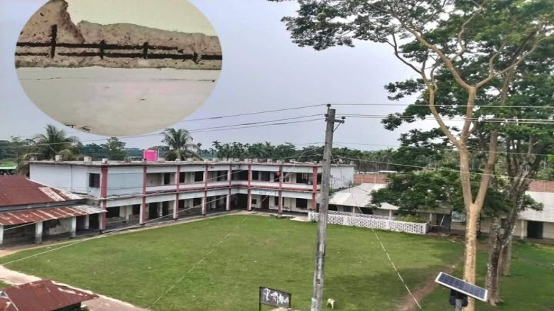 মৃত্যুফাঁদে পাঠদান: বরগুনার কুকুয়া আদর্শ মাধ্যমিক বিদ্যালয়ে 