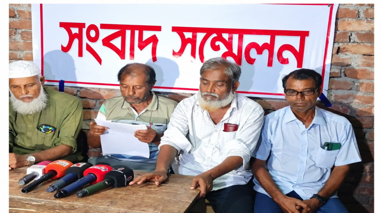 বরগুনায় ৩৫ বছর ধরে সম্পত্তি দখলের অভিযোগ: সংবাদ সম্মেলন
