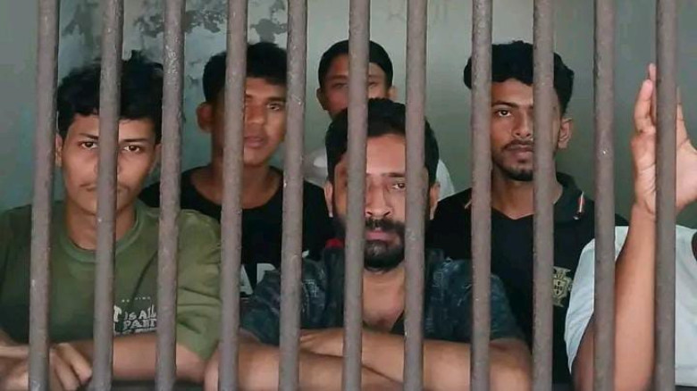 পাথরঘাটায় চিফ হুইপ নুরুল ইসলাম মনির গাড়িবহরে হামলা: ৬ জন গ্রেপ্তার...