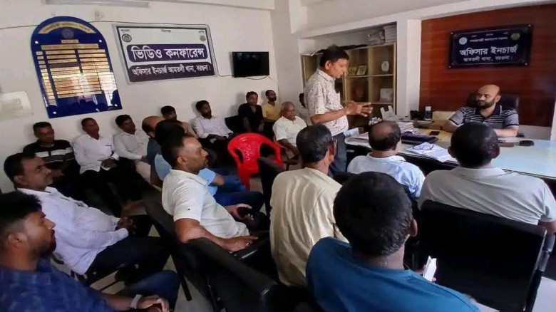 দুর্গাপূজা নির্বিঘ্ন করতে আমতলী থানায় প্রস্তুতিমূলক সভা...