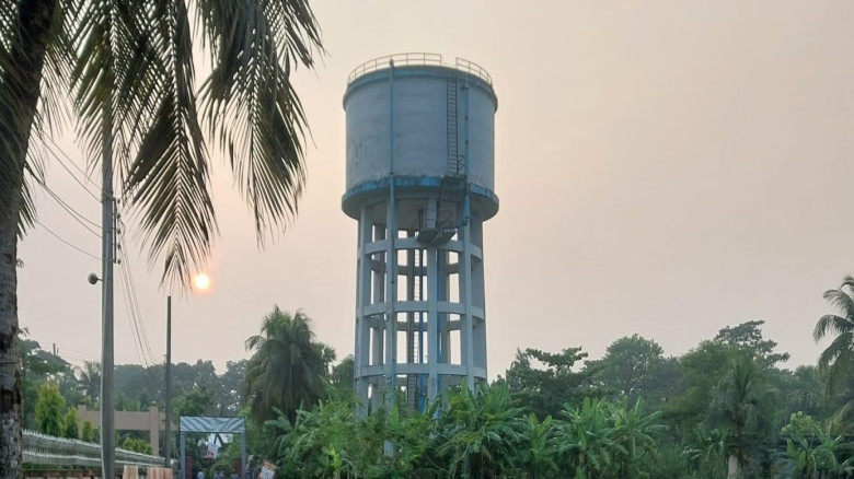 বরগুনা পৌরসভায় ৬কোটি টাকার ওভারহেড ট্যাংক চালু হয়নি