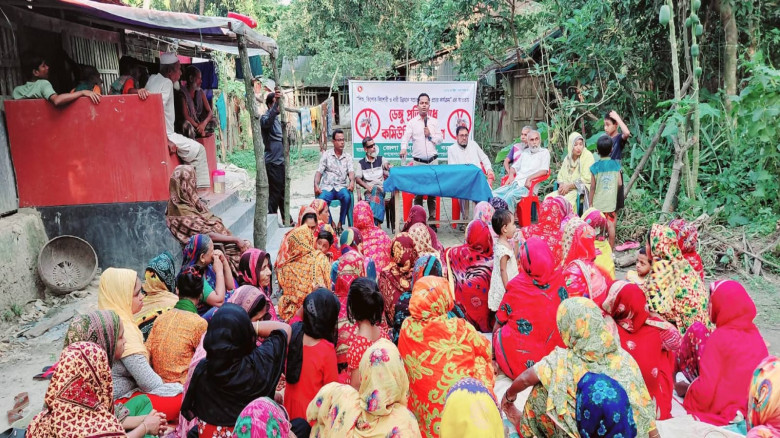 বরগুনায় ফ্যামিলি কার্ড, কৃষক কার্ড ও সামাজিক সচেতনতায় উঠান ব