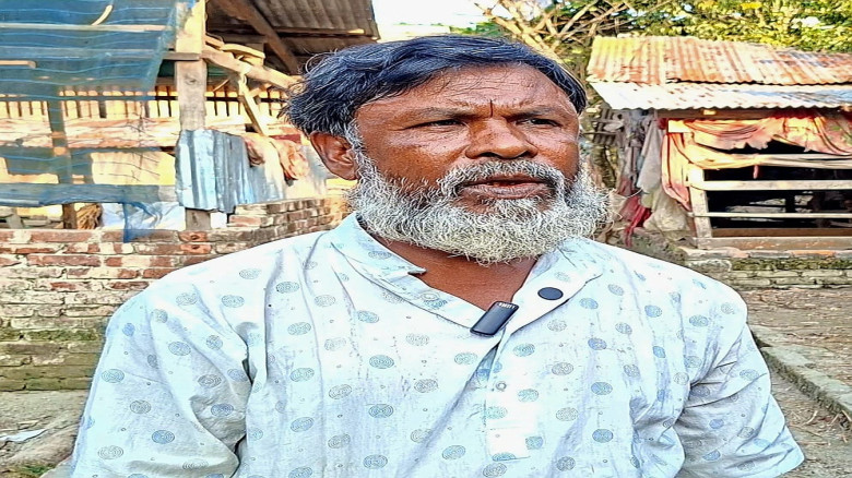৬৩ বছরেও মেলেনি বাবার পরিচয়, শিকড়ের টানে বেঁচে আছেন বরগুনার 