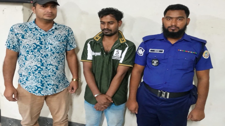 বামনায় ৫ পিস ইয়াবাসহ এক যুবক গ্রেপ্তার!