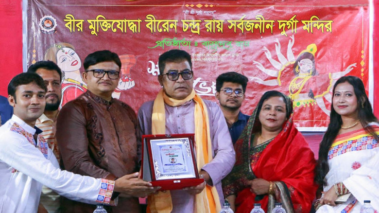 বেতাগীতে বীরেন চন্দ্র রায় সর্বজনীন দুর্গা মন্দিরে শারদীয় দ